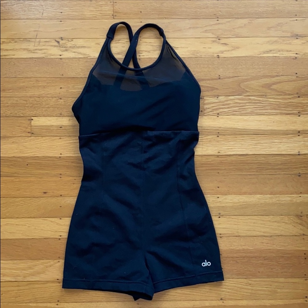 Alo Yoga Onzie Black Small Size